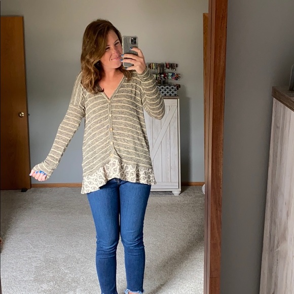 Everleigh Tulla Skirted Cardigan - Picture 4 of 10